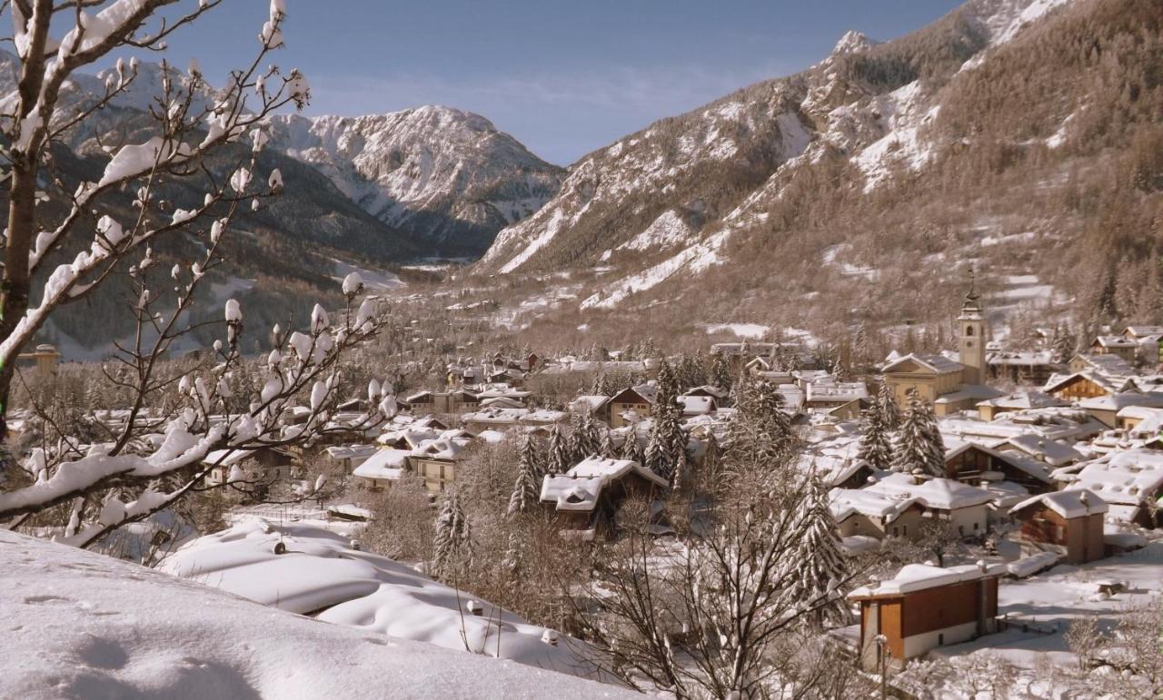 Апартаменты Casaborgovecchio Abete Rosso-Sauna Бардонеккия Экстерьер фото